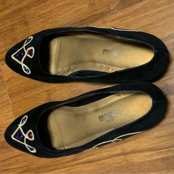 LIFE STRIDE NITE LIFE JEWELS black
suede FLATS avant garde rainbow VTG 80’s SZ11 - Picture 8 of 16
